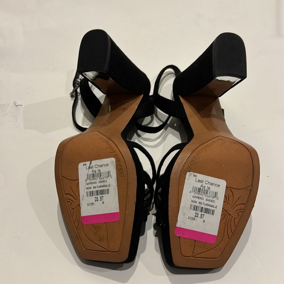 Franco Sarto NWT Damaris Faux Leather Black Heeled Sandals no box - Picture 8 of 8